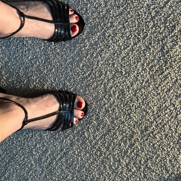 Ralph Lauren size 7 black strappy heels. Only worn 2 times. Sexy - Picture 2 of 8